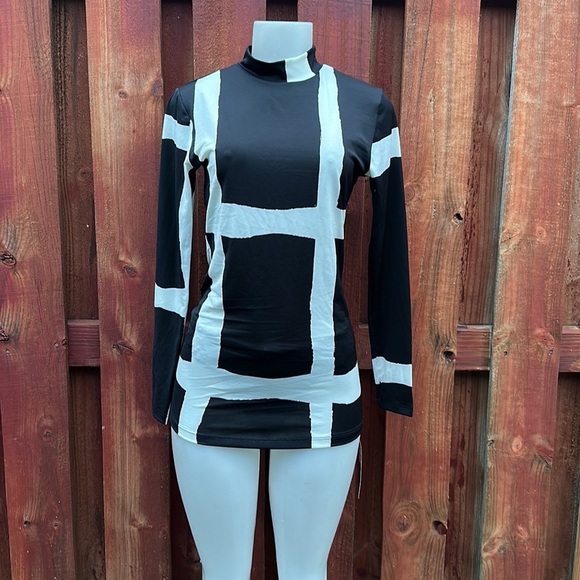 Good Time USA Long Sleeve Cowl Turtleneck Blouse Top Size M Black/White - Picture 3 of 12